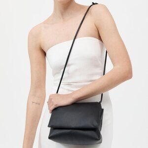 St. Agni Soft Pillow Bag - Black